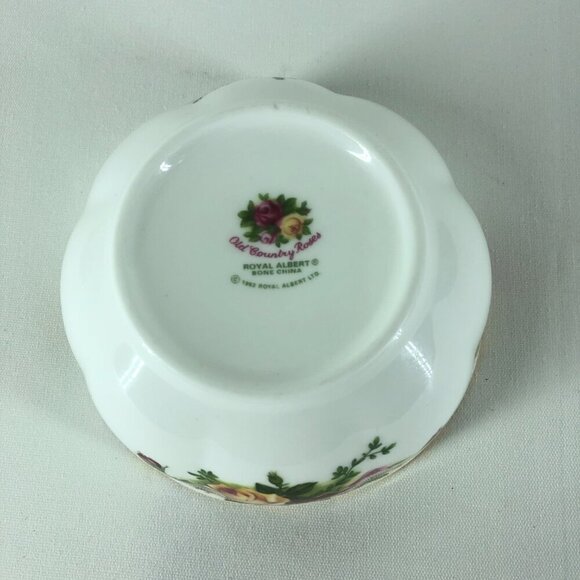 ROYAL ALBERT Old Country Roses Sugar Bowl W. Lid Fine Bone China ELEGANT - Picture 7 of 10